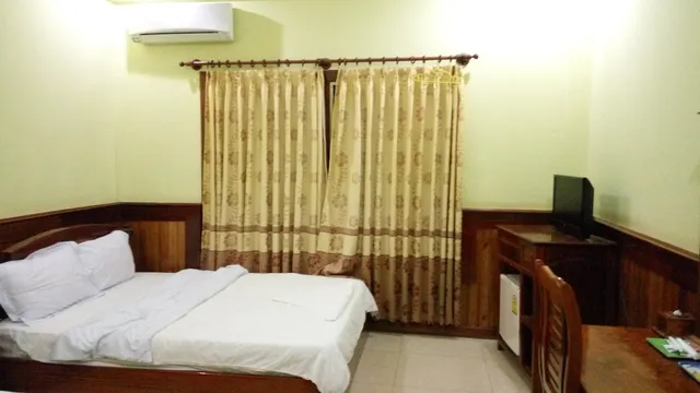 Luck Life World Hotel