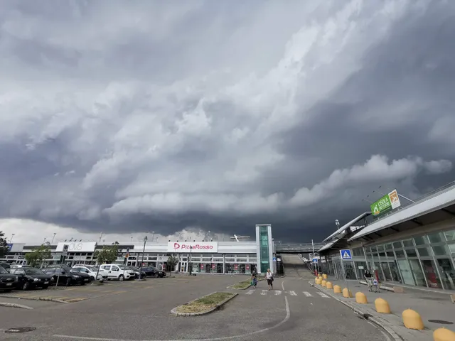 Centro commerciale Teodora