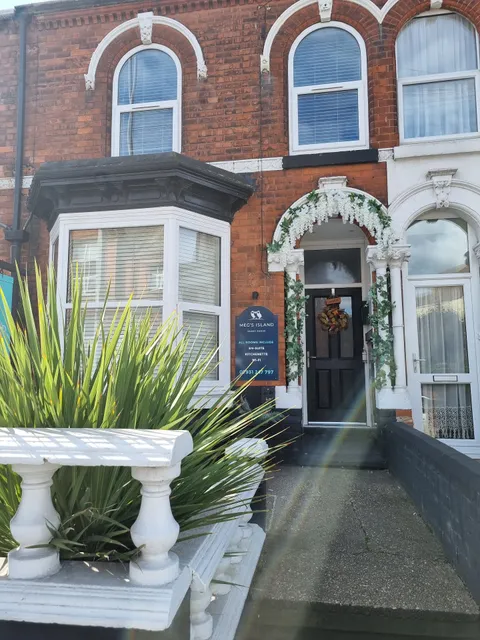 Megs Island Guesthouse