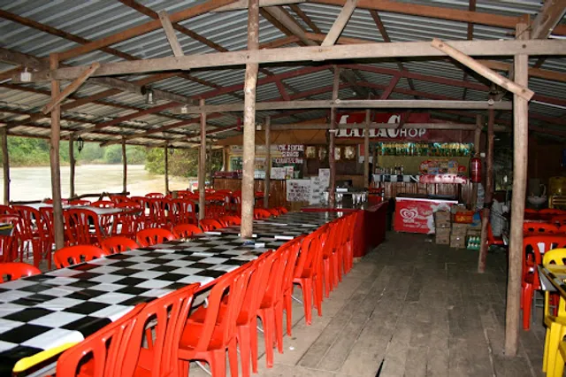 Mama Chop Floating Resturant