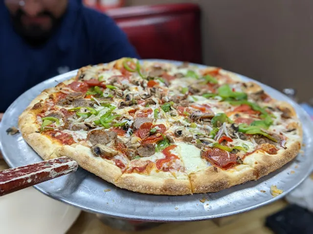 Ciro's Deli & Pizzeria Italian Restaurant