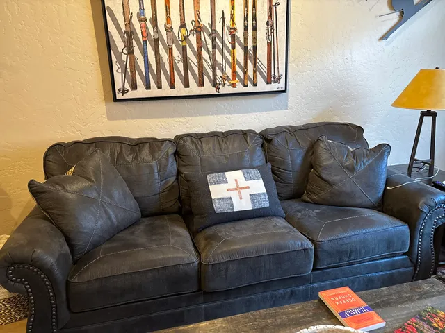 Pebbles & Twigs Furniture Consignment