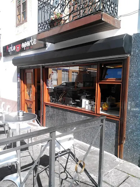 Café-Bar Punto y Aparte
