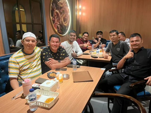 Macau Dining & Lounge