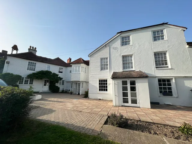 Fairlight Lodge Hotel