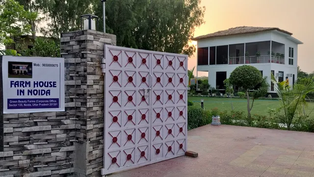 farm house in noida