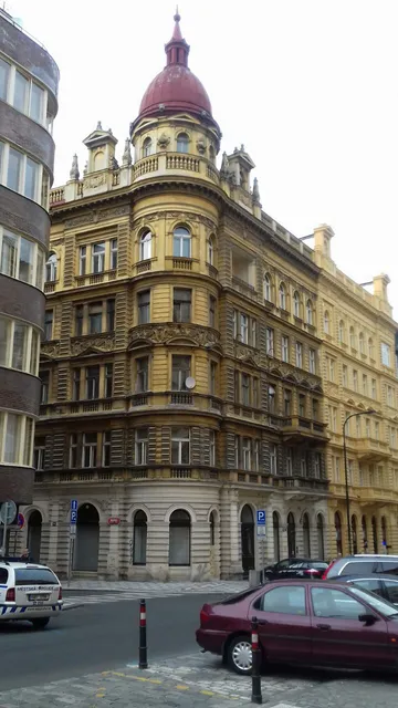 Royal Residence Apartment 1