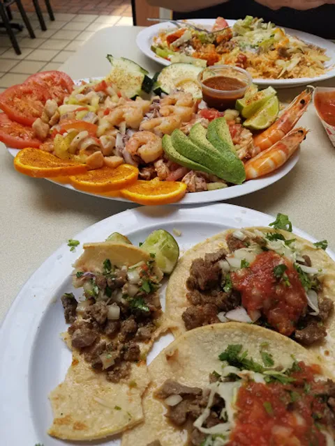 El Chino Taqueria y Mariscos