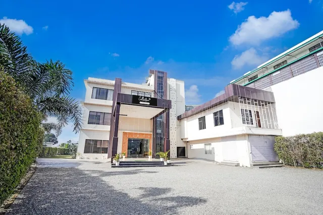 Collection O Golapar Haldwani