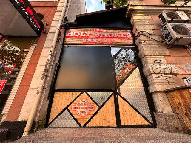 The Holy Smokes BAR-B-Q BREWPUB & BURGERS