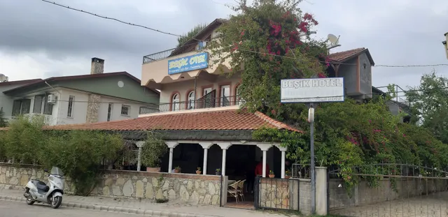 Besik Hotel