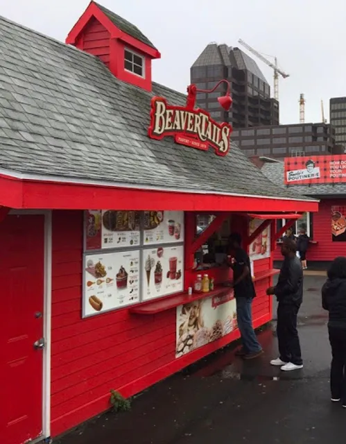 BeaverTails- Queues de Castor (Halifax Waterfront)