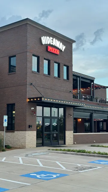 Hideaway Pizza