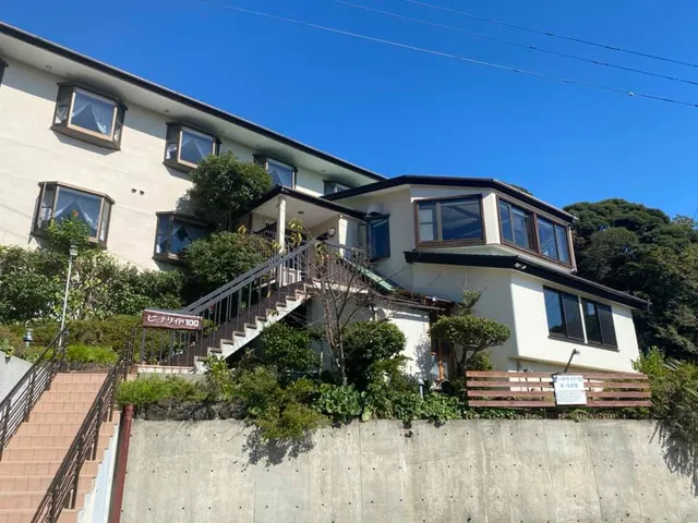 ビーチサイド１００