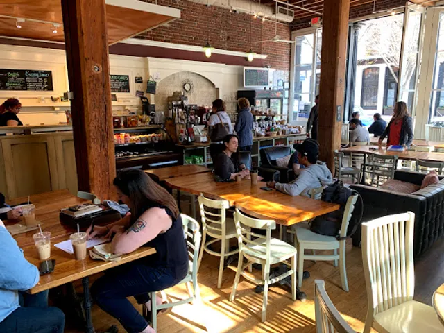 the urban Farmhouse market & café (Shockoe Slip)