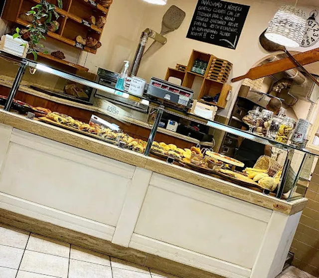 Farro Zero pane, pizza e tavola calda