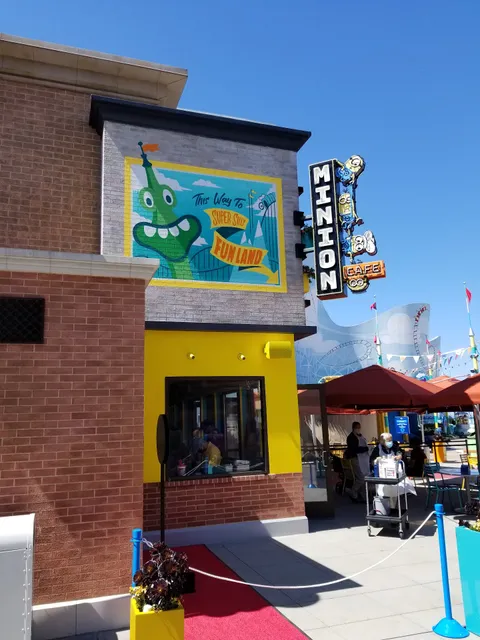 Minion Cafe