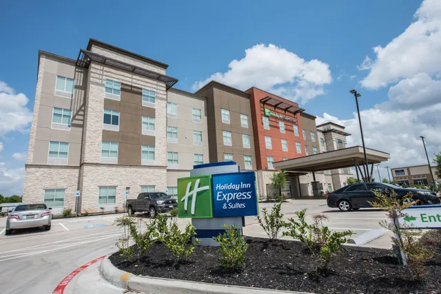 Holiday Inn Express & Suites Houston - Hobby Airport Area by IHG