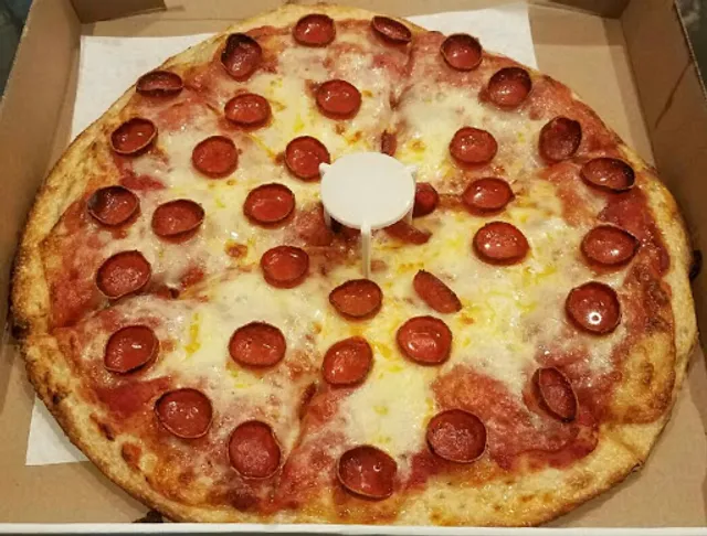 Cal'z Pizza, Subs & Wings Town Center