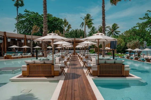 Barra Cuda Beach Club Phuket