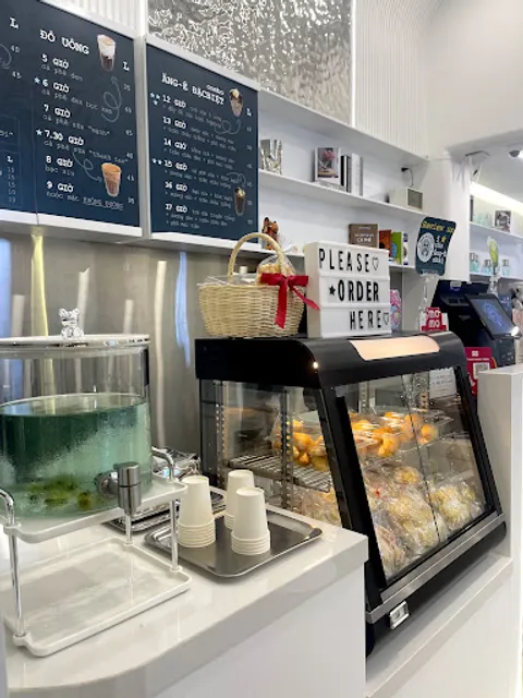 ĂNG-Ê Coffee & Specialties