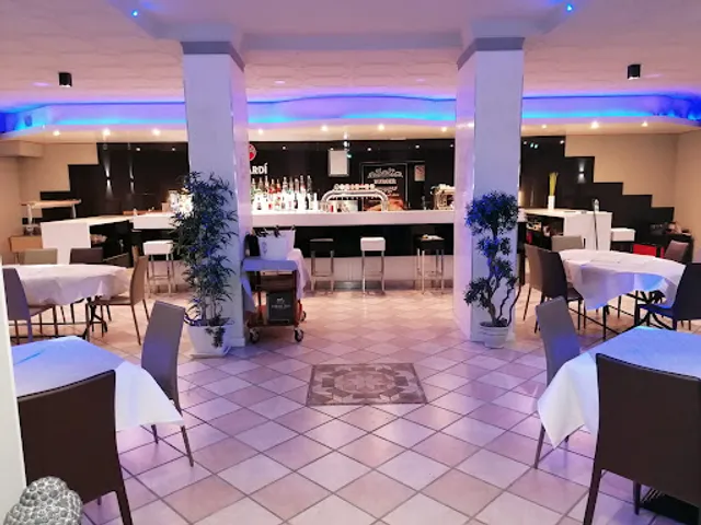 MamaRosa - Burger-Grill-Cooking -