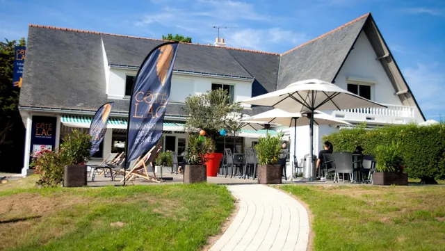 Logis Hôtel Côté Lac