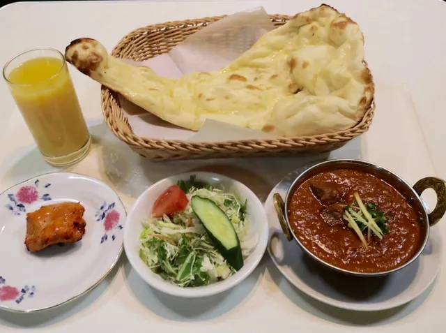 AYUSH町屋 インド料理 • カレーアユス