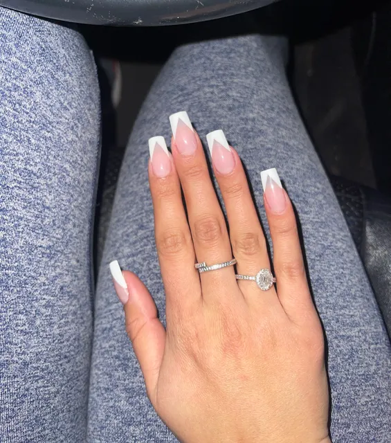 Tiffaniewho Nail Lounge