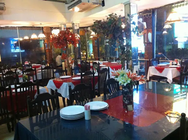 Kwality Indian and thai Restaurant(HALAL)