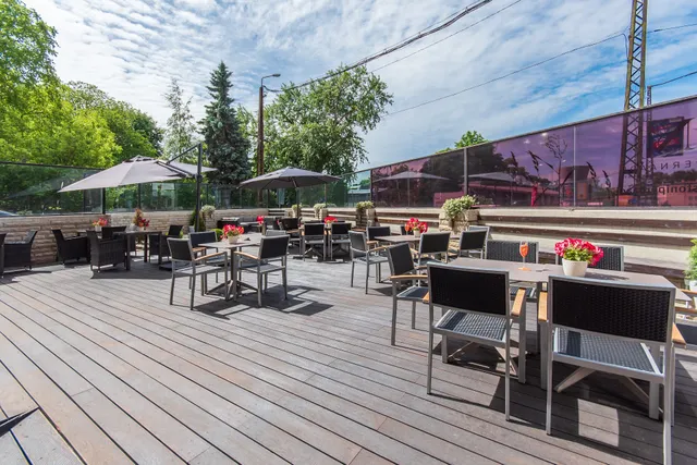 La Cucina Restaurant and Pizzeria Napoletana