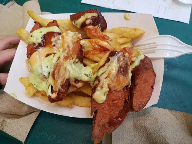 Mango and Bananas Cafe