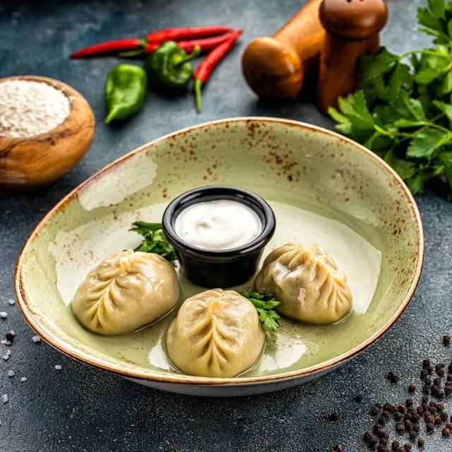 Uyghur Uzbek foods. Uygʻur Oʻzbek Yevropa taʼomlari