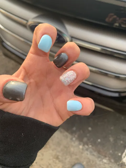 Post Nail Spa