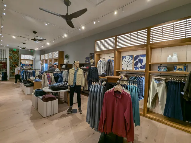 Tommy Bahama Restaurant & Bar