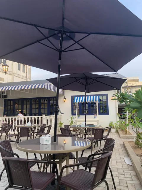 Deha Kecil Cafe and Resto