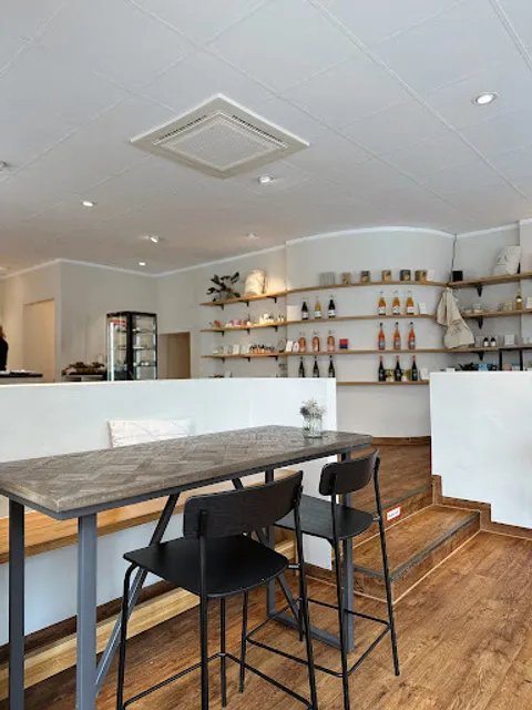 NEĀ The Deli & Urban Concept Store