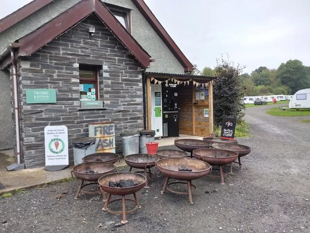 Tyn Cornel Camping