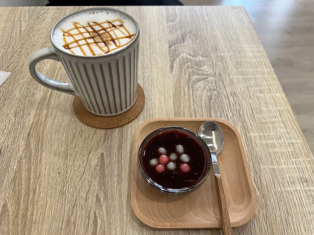 Bayit巴易特咖啡 • 早午餐 바잇카페