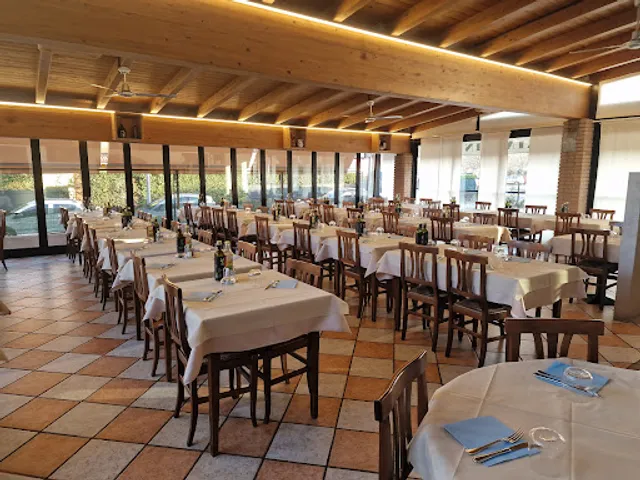 Trattoria Gin Gin - Ristorante | Bar | Pranzi di lavoro