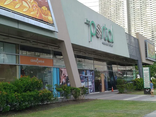 The Portal Greenfield District