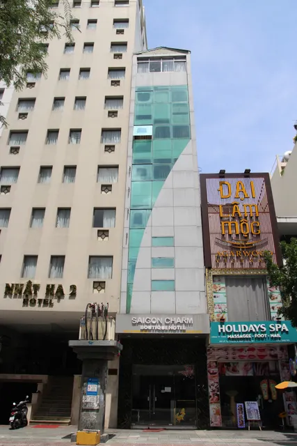Saigon Charm Hotel