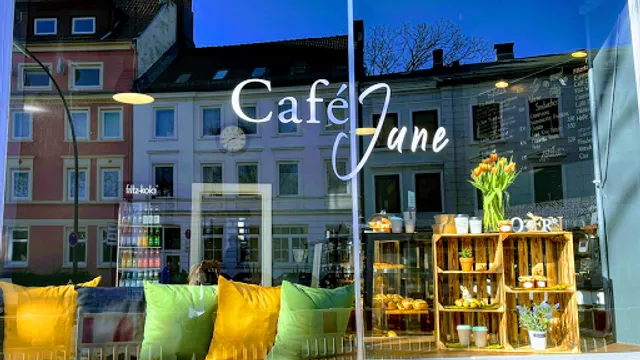 Café June