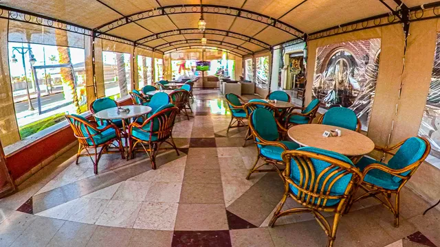 Aladdin Oriental Cafe and Restaurant