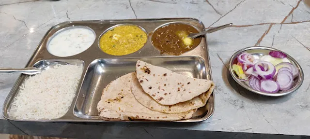 माँ शाकुम्भरी वैष्णो ढाबा