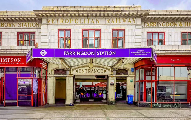 Farringdon Station
