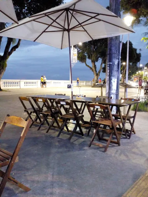 Tudo Azul Restaurante Suíço-Brasileiro