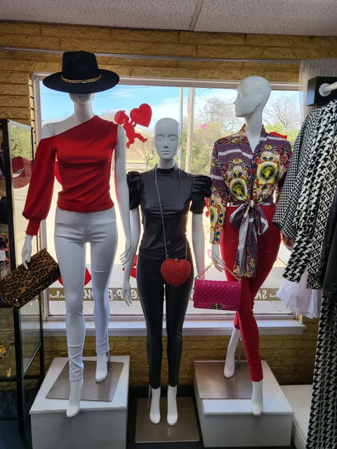 A Friends Closet & Boutique