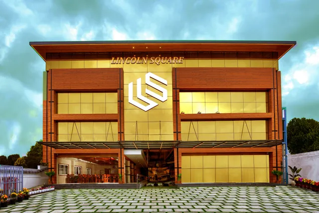 Hotel Lincoln Square