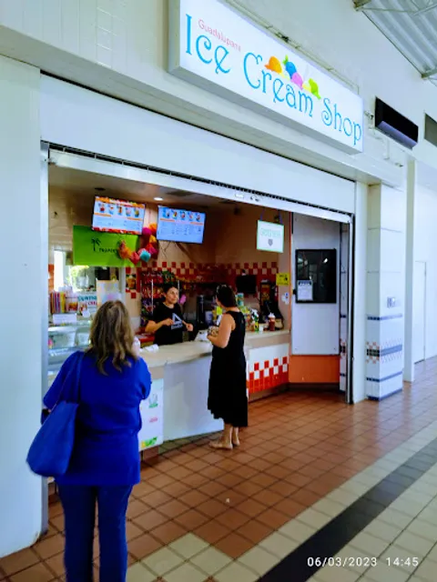 Guadalupana ice cream shop
